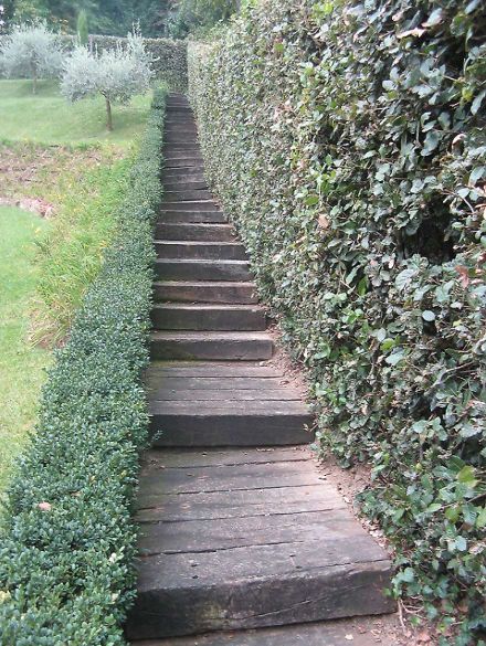 Gorza Legnami srl - Traversine ferroviarie trattate - Gradini