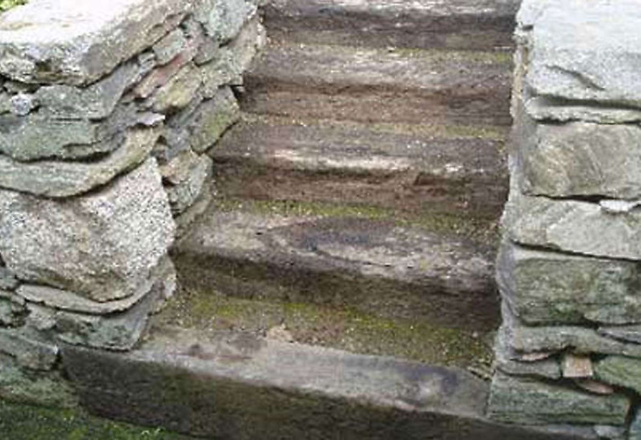 Gorza Legnami srl - Traversine ferroviarie trattate - Gradini