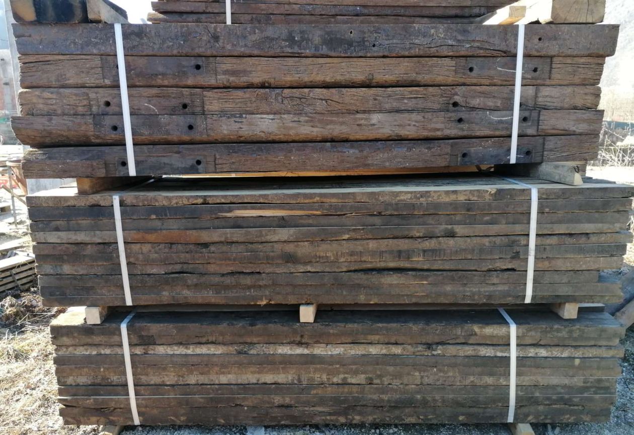 Gorza Legnami srl - Traversine ferroviarie trattate - Traversine intere